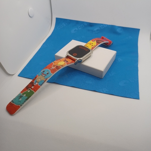 Pokemon Red and Yellow Lanyard for Cell Phones - Picture 1 of 6